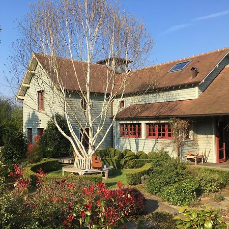 Lodge Saint-Hymer Екстериор снимка