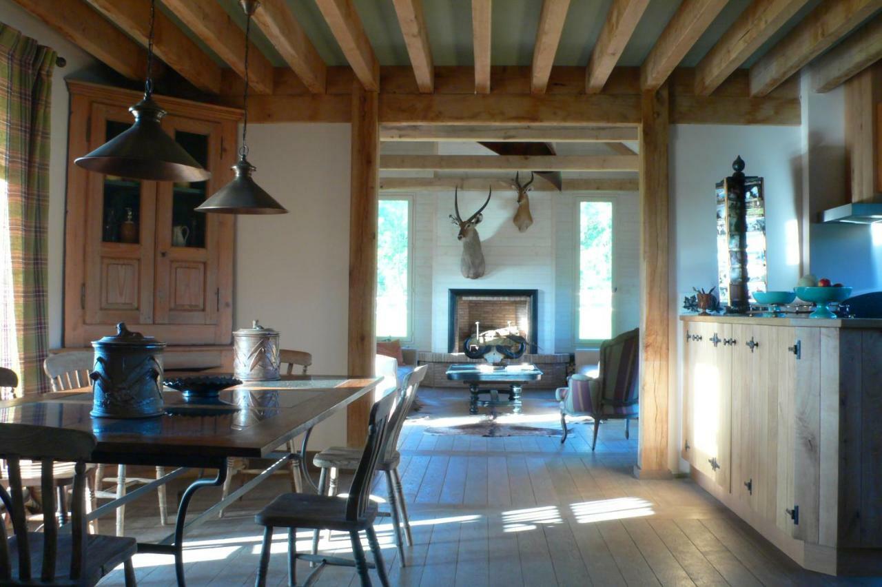 Lodge Saint-Hymer Екстериор снимка